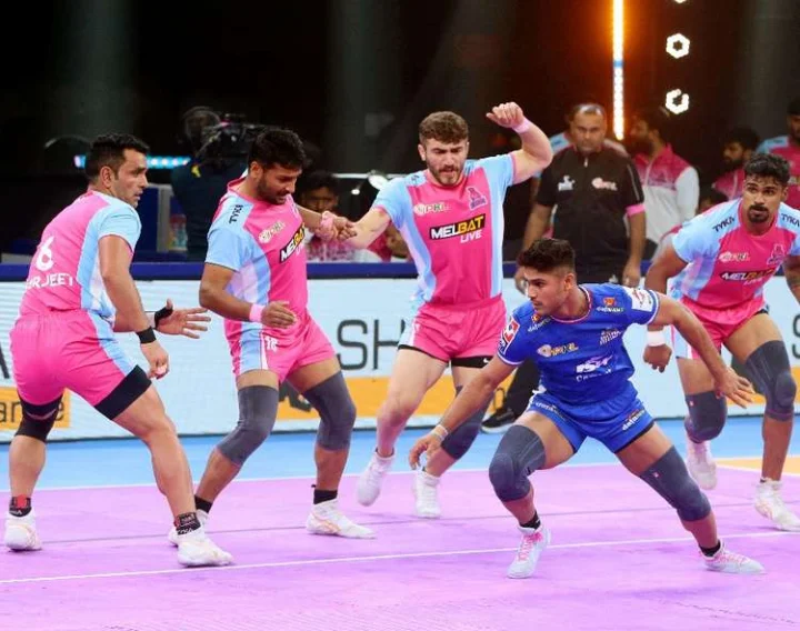 హర్యానా స్టీలర్స్‌ గెలుపు, 37-25తో జైపూర్‌ పింక్‌ పాంథర్స్‌ చిత్తు
