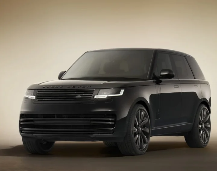 RANGE ROVER SV BLACK