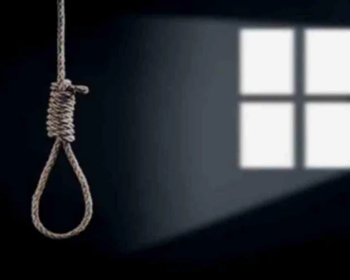 భార్య, కవల పిల్లలు మృతి.. ఇక బతకలేను.. ఉరేసుకున్న వ్యక్తి.. ఎక్కడ?