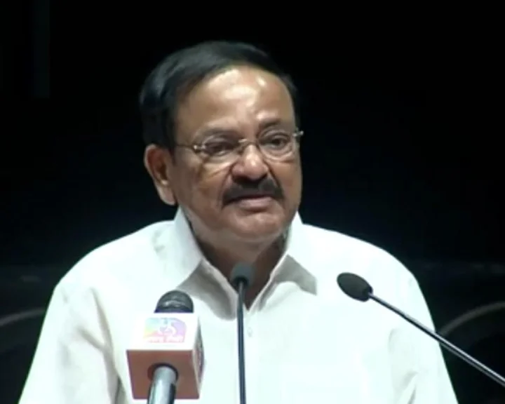 రాజకీయాల్లో వారసత్వాన్ని ప్రోత్సహించడం ఇష్టంలేదు : వెంకయ్య నాయుడు