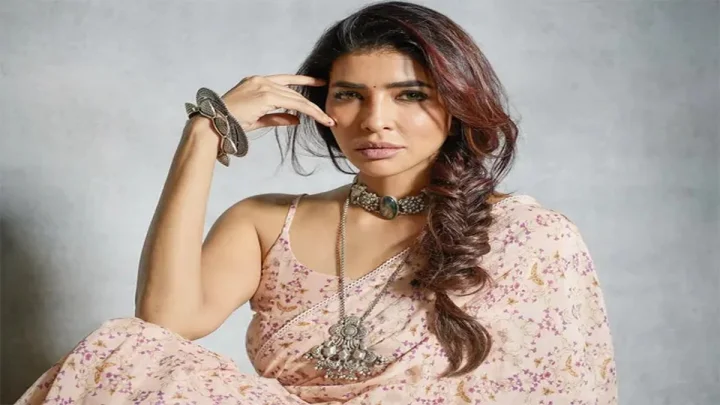 ఇంట్లో గొడవలపై మేం ఏం చెప్పినా నమ్మరు.. తల తోక కట్ చేసి ఇష్టానికి రాసేస్తారు : మంచు లక్ష్మి