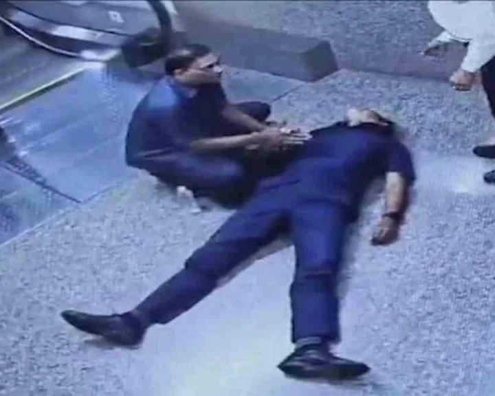 Caught on camera: గుండెపోటుతో ఏఎస్ఐ మృతి.. ఎస్కలేటర్‌పైకి అడుగుపెట్టేందుకు? (video)