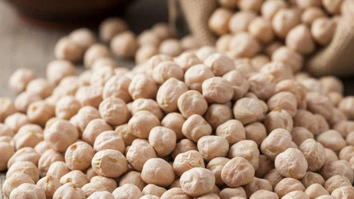 salted chickpeas