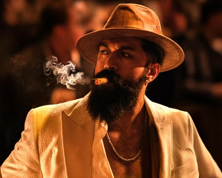 Yash: రాకింగ్ స్టార్ య‌ష్ మూవీ టాక్సిక్: విడుదలపై రూమ‌ర్స్‌కి చెక్