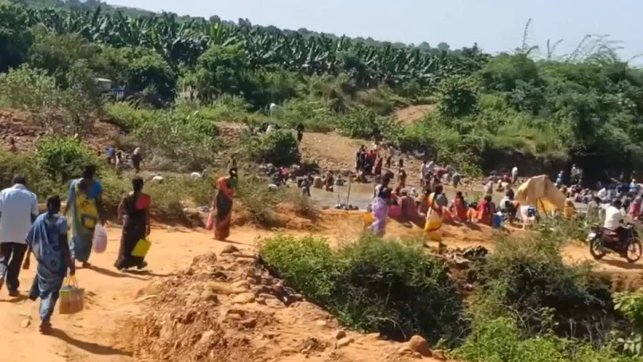 villagers claim to be finding diamonds in the stream