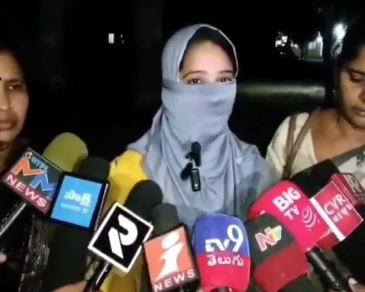 మా ఫ్రెండ్స్‌తో ఒక్క గంట గడిపిరా, ఏపీ మహిళా మంత్రి పీఎ మెసేజ్: మహిళ ఆరోపణ (video)