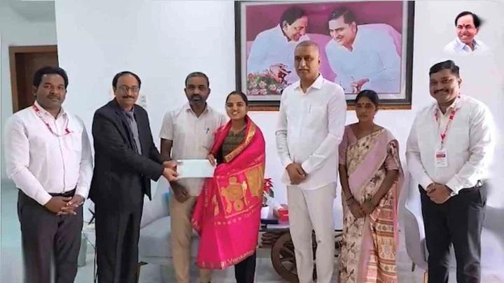 పేద విద్యార్థిని మమత వైద్య విద్య కోసం ఇంటిని తనఖా పెట్టిన హరీష్ రావు (video)