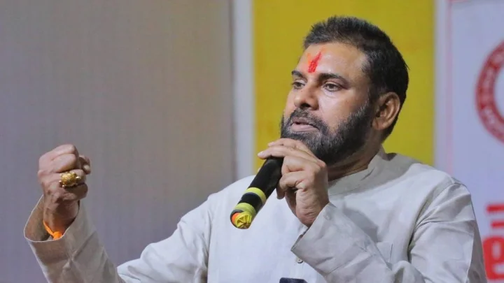తెలంగాణ ప్రజలకు కొత్త నాయకత్వం కావాలి: డిప్యూటీ సీఎం పవన్ కల్యాణ్