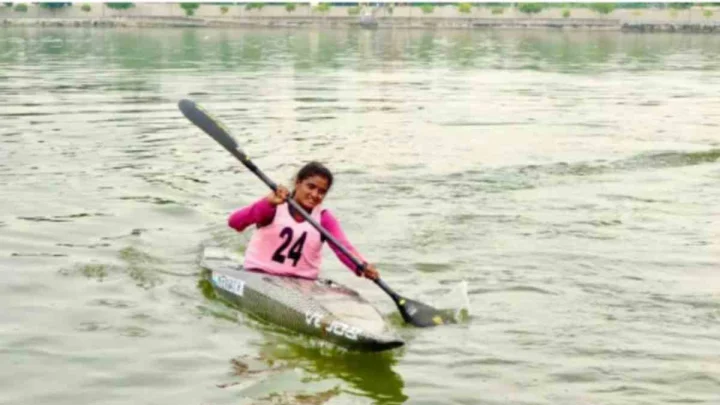 వాటర్ స్పోర్ట్స్ ఈవెంట్లలో రెండు కాంస్య పతకాలను సాధించిన నాగిడి గాయత్రి