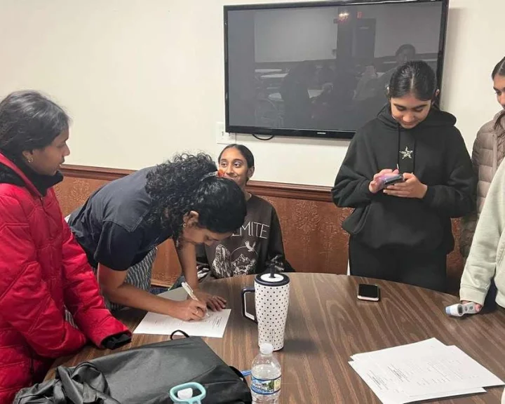 సెయింట్ లూయిస్‌లో నాట్స్ ఉచిత వైద్య శిబిరం