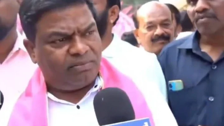 జగన్‌ను ఉరికించి తరిమాం, రోజా మా దెబ్బకు పారిపోయింది: జీవన్ రెడ్డి