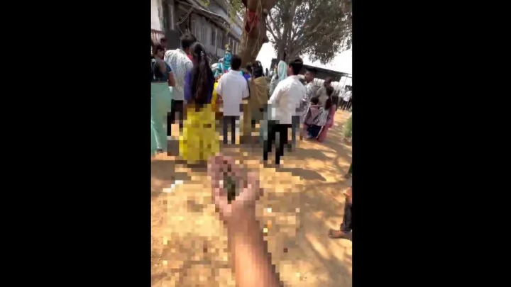 దేవుడి ముందు మాదకద్రవ్యాలను చూపిస్తూ రీల్సా?: సజ్జనార్ ఆగ్రహం