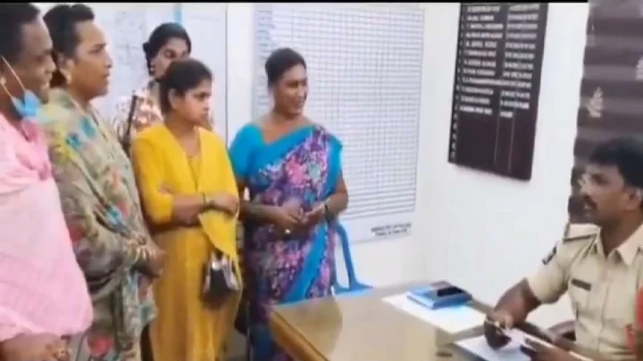 సౌత్ ఇండియా షాపింగ్ మాల్ రూ.1 లక్ష ఇచ్చారు, మీరు 50 వేలు ఇవ్వండి: తెనాలిలో హిజ్రాల దందా