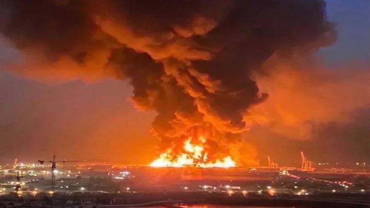 oil refinery blast