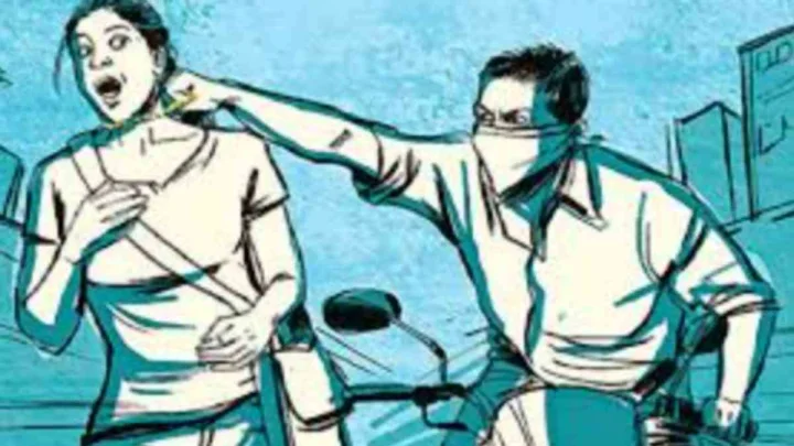 పోలీస్ అడిగాడని లిఫ్ట్ ఇస్తే రూ.20 వేలు కాజేశాడు...