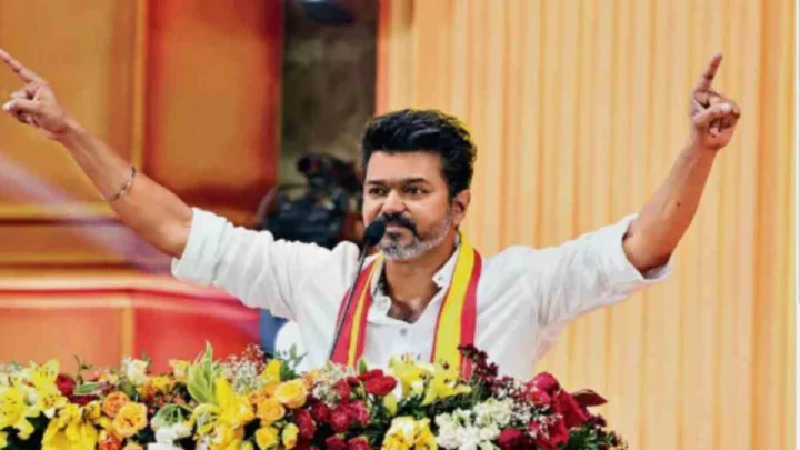 విజయ్‌కు మద్రాస్ హైకోర్టు నోటీసులు.. ఆస్తి విలువ ఎందుకు తేడా చూపించారు?