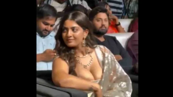 Dacoit: అమీర్ ఖాన్ మేనకోడలు... కెమెరామేన్ కళ్లకు కనిపించిన ఎద అందాలు.. వీడియో వైరల్