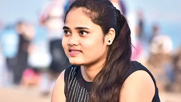స్నేహితులు దాడి.. మనస్తాపంతో యువతి ఆత్మహత్య