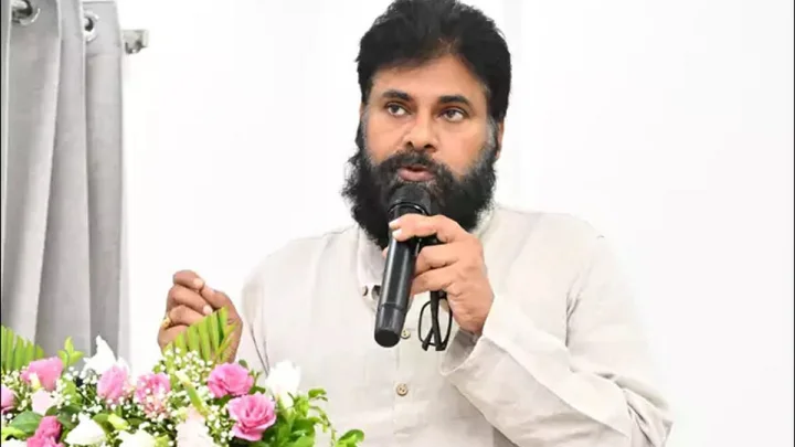 శస్త్రచికిత్స అనంతరం అమరావతికి తిరిగి వచ్చిన పవన్ కల్యాణ్