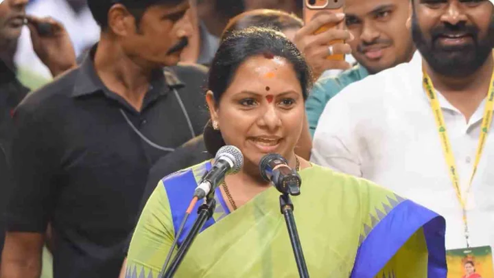 TRS: తెలంగాణ రాష్ట్ర సేన పేరుతో కొత్త పార్టీని ప్రకటించిన కవిత