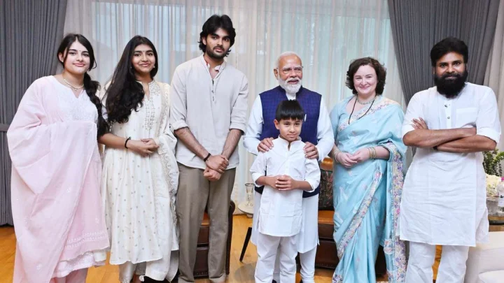 గౌరవనీయులైన భారతదేశ ప్రధాని ప్రధానమంత్రి శ్రీ నరేంద్ర మోడి గారు మా ఇంటికి వచ్చారు: పవన్ కల్యాణ్