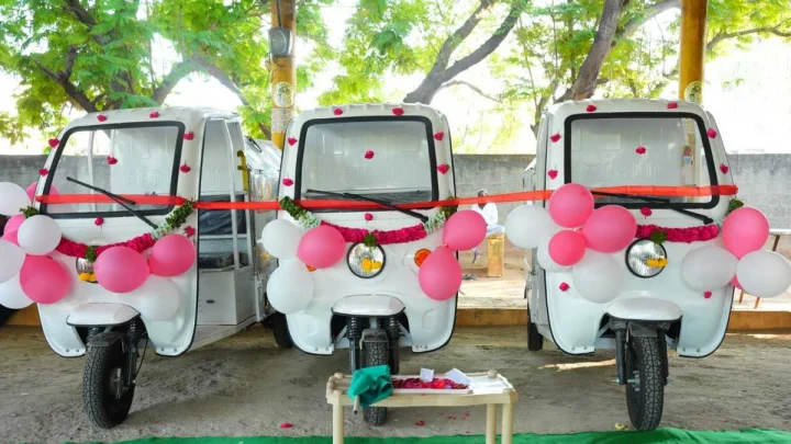 శ్రీకాళహస్తిలో పంచాయతీలకు ఈవీ చెత్త సేకరణ వాహనాలు, ఆర్ఓ వాటర్ ప్లాంట్ ఏర్పాటు చేసిన హెచ్‌సీసీబీ