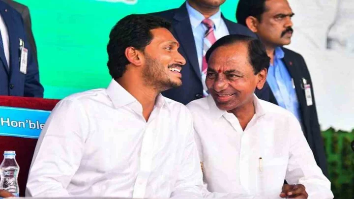 ఒకే రూటులో జగన్, కేసీఆర్.. ఆ యాత్రలు వారికి కలిసొస్తాయా? లేదా?