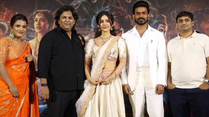 నాగబంధం ఛేదించి  అనంత పద్మనాభ స్వామి ఆలయంలో ప్రవేశించారా?