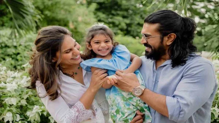 Klin Kaara: క్లిన్ కారాతో హ్యాపీగా కనిపించిన ఉపాసన, రామ్ చరణ్