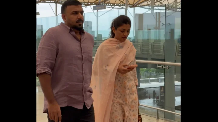 విమానాశ్రయంలో ఈషా రెబ్బా, తరుణ్ భాస్కర్: వీళ్లిద్దరూ పెళ్లి చేస్కుంటారని పుకార్లు, వీడియో