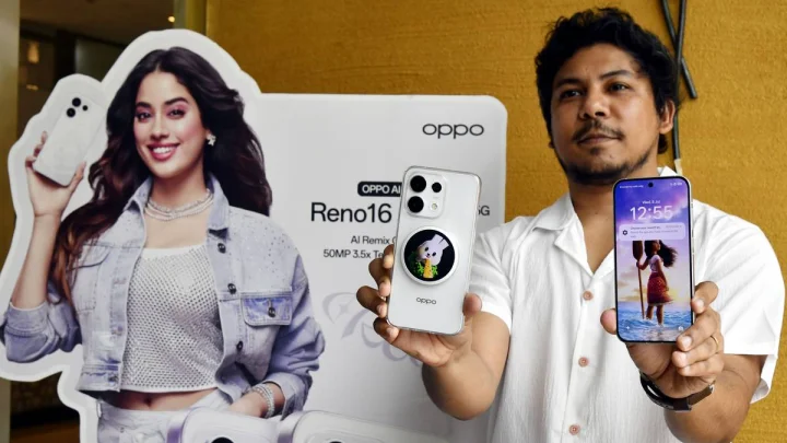 OPPO నుంచి కొత్త AI పోర్ట్రెయిట్ కెమెరా, AI రీమిక్స్ కొలేజ్ ఫీచర్లతో కొత్త Reno 16 సిరీస్‌ అదుర్స్