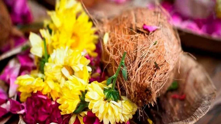 గర్భిణి స్త్రీ తండ్రి దేవునికి కొబ్బరికాయ కొట్టవచ్చా?
