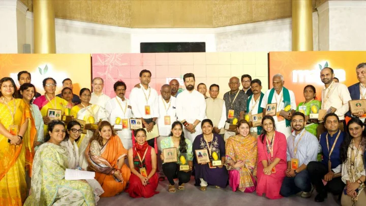 50 ఏళ్లు పూర్తి చేసుకున్న మాజా: జాతీయ మామిడిపండు దినోత్సవం సందర్భంగా మామిడి రైతులకు సన్మానం