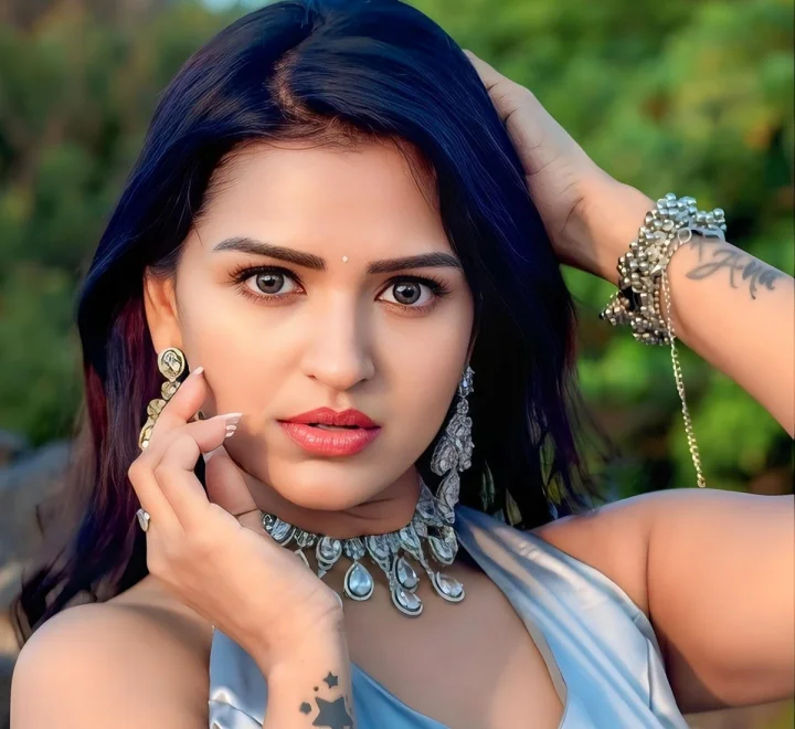 బోరున విలపించిన కోలీవుడ్ నటి : ఎందుకో తెలుసా?