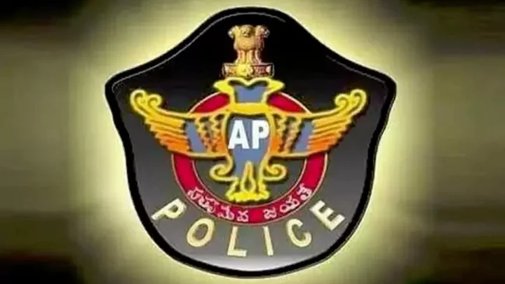 మహిళా ఎస్‌ఐపై దుశ్శాసన పర్వం... 21 మంది వైకాపా నేతలపై కేసు