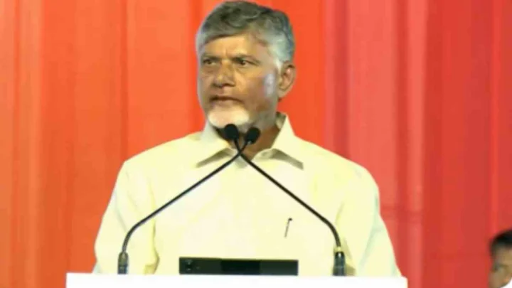 భోగాపురం విమానాశ్రయం ఉత్తరాంధ్రకు రత్నం లాంటిది.. ఎర్రబస్సులు కూడా?: చంద్రబాబు  (video)