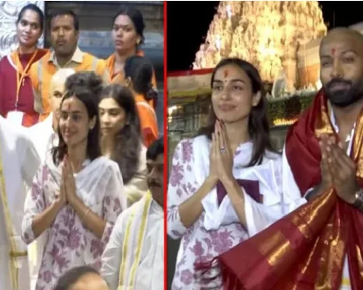 కొత్త ప్రియురాలితో శ్రీవారి సేవలో హార్దిక్ పాండ్యా - గుండుతో న్యూ లుక్