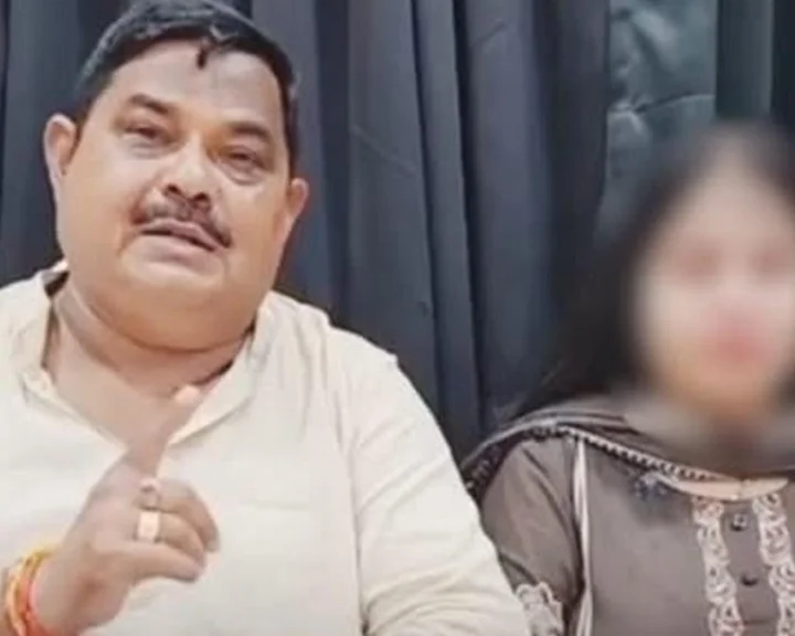 gyan tiwari - daughter