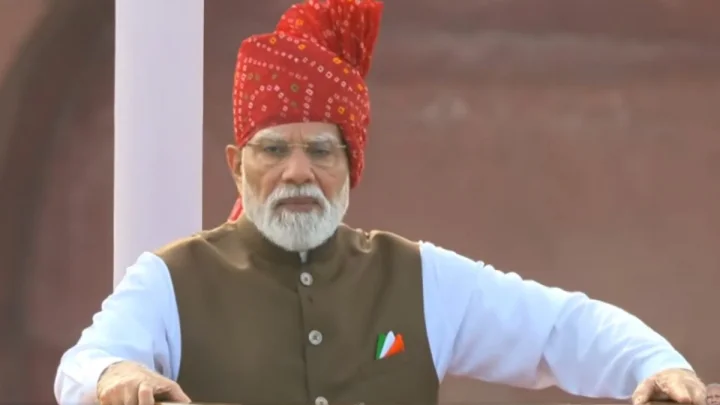 पंतप्रधान मोदींची तरुणांसाठी मोठी योजना, १० दशलक्ष लोकांसाठी एआय प्रशिक्षण, मोफत कोचिंग ते क्रीडा प्रतिभा शोध मोहिमेपर्यंत मोठ्या घोषणा