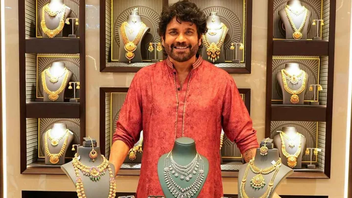 రాజమండ్రిలో కళ్యాణ్ జ్యువెలర్స్ షోరూమ్‌ను ప్రారంభించిన అక్కినేని నాగార్జున