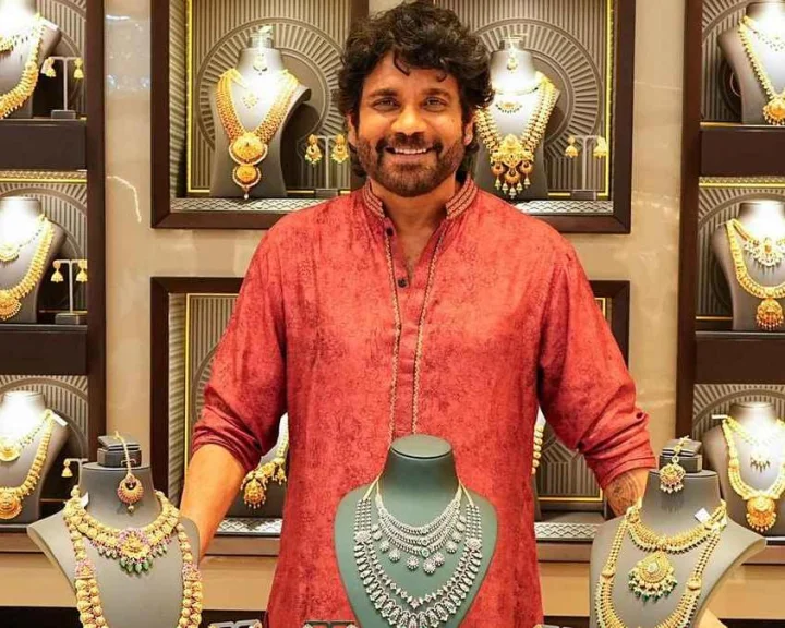 రాజమండ్రిలో కళ్యాణ్ జ్యువెలర్స్ షోరూమ్‌ను ప్రారంభించిన అక్కినేని నాగార్జున