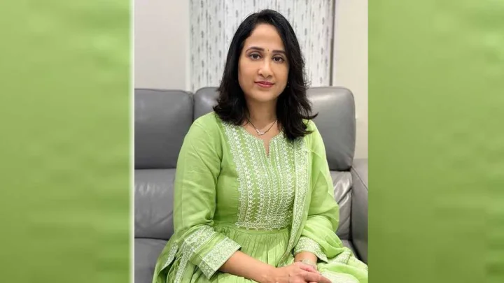 లండన్‌లో ఉద్యోగాలంటూ మోసం, ప్రముఖ యూ ట్యూబర్ నందన అరెస్ట్