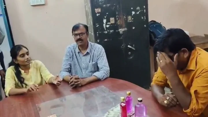 అనకాపల్లిలో పట్టుబడిన లంచావతారం, ఒక్కసారి మీ ముఖాన్ని చూపిస్తే ఫోటో తీసుకుంటాం, వీడియో