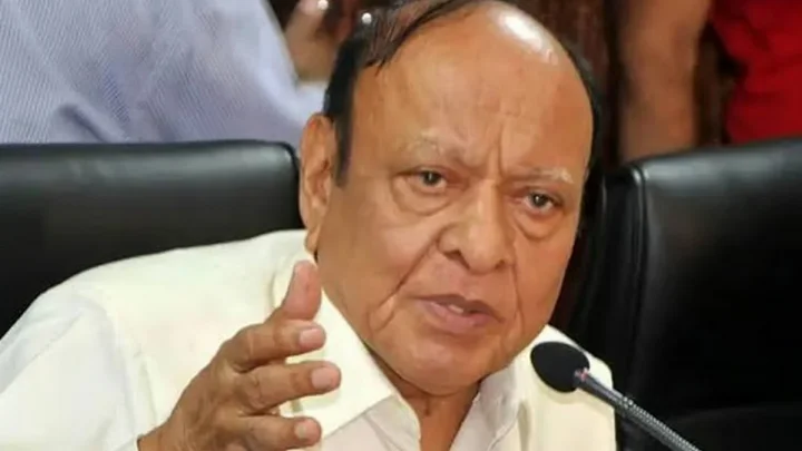 రిజర్వేషన్లు వ్యతిరేకించేవారు అగ్రవర్ణ ప్రజలు పారిశుద్ధ్య పనులు చేయండి: గుజరాత్ మాజీ సీఎం వాఘేలా
