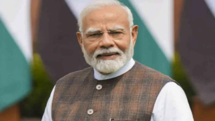 ప్రభుత్వ అధినేతగా 25 ఏళ్లు పూర్తి.. వినాయకునికి ప్రధాని పూజలు (video)