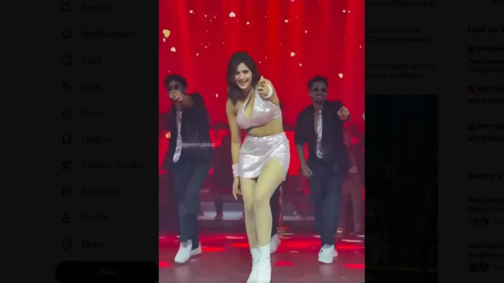 కచా బాదం పాటను డిస్ప్లే చేసారని కాన్పూర్ దాండియా ఈవెంట్ నుండి అంజలి అరోరా నిష్క్రమణ
