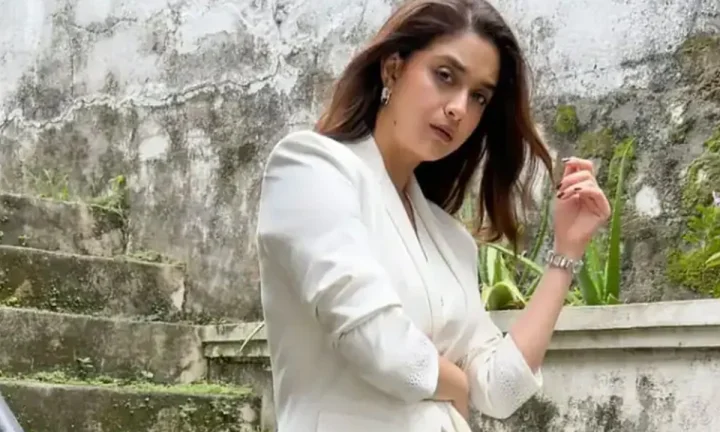 విమానంలో కీర్తి సురేశ్‌కు చేదు అనుభవం - మద్యం మత్తులో సెల్ఫీ కోసం యత్నం...